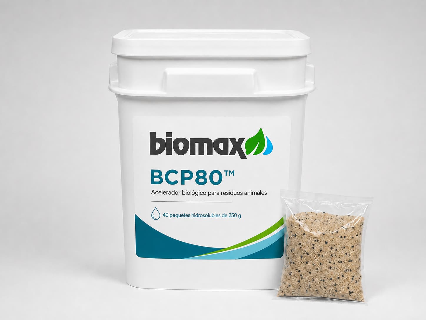 Envase de BCP80 con la etiqueta Biomax.
